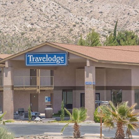 Travelodge Inn & Suites By Wyndham Yucca Valley/Joshua Tree Exterior foto